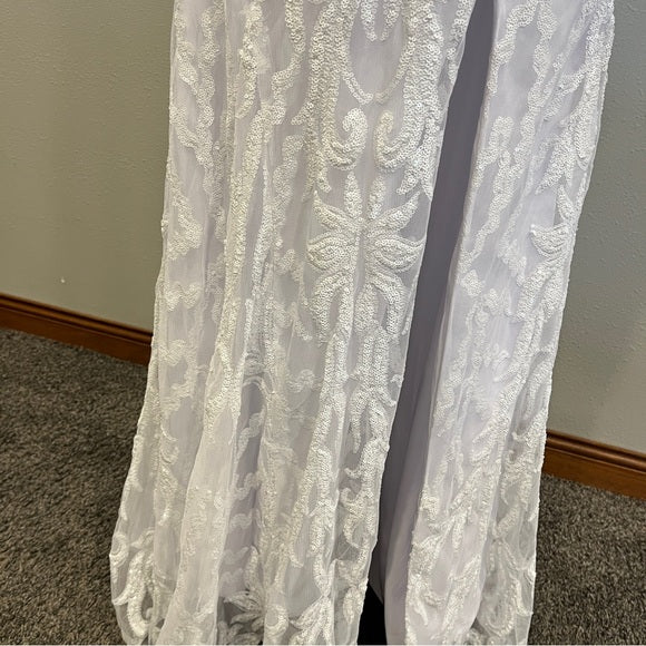 Elegant White Lace Women’s Dress